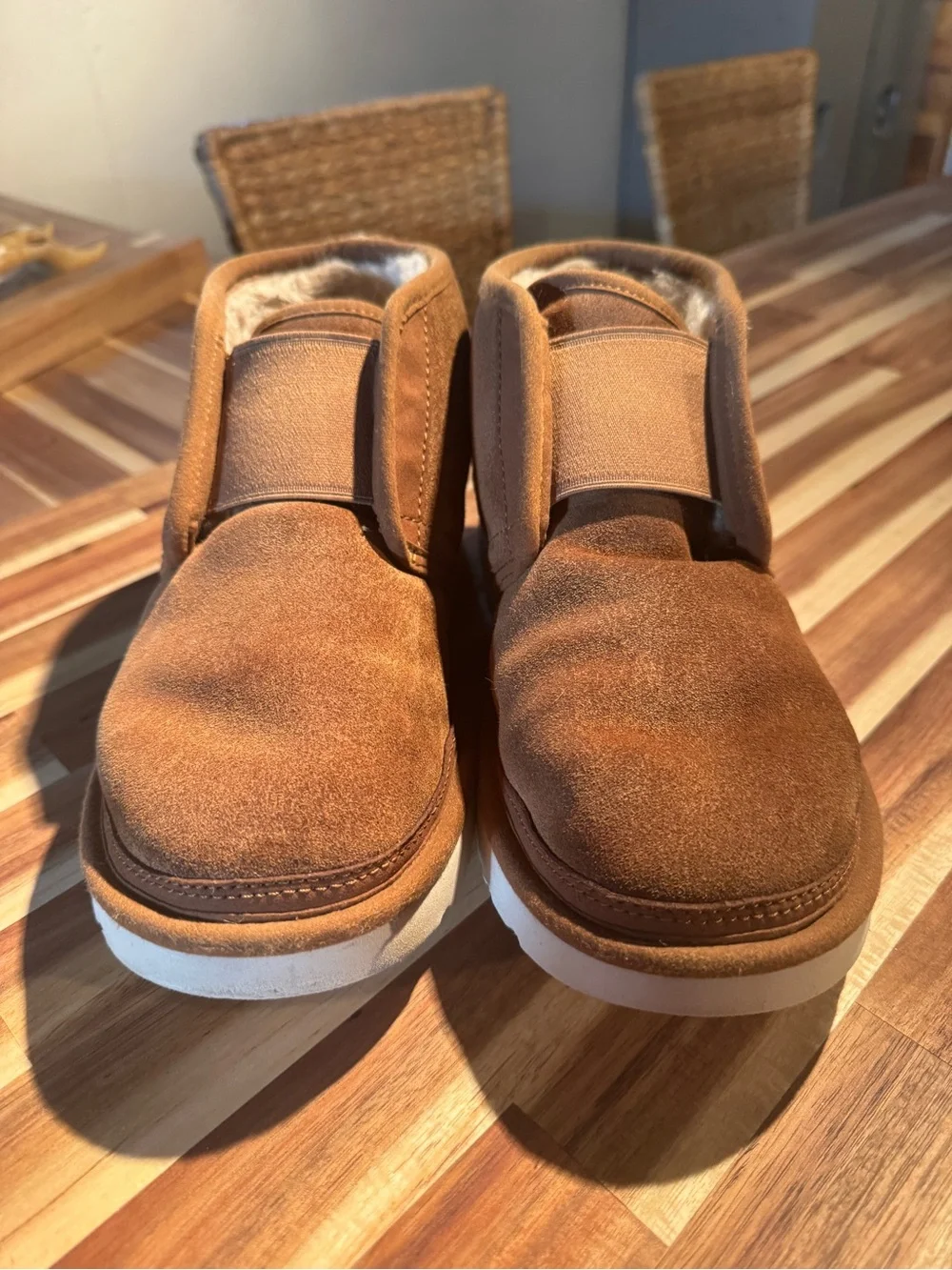 UGG Men’s Chukka Boots in Chestnut Brown
